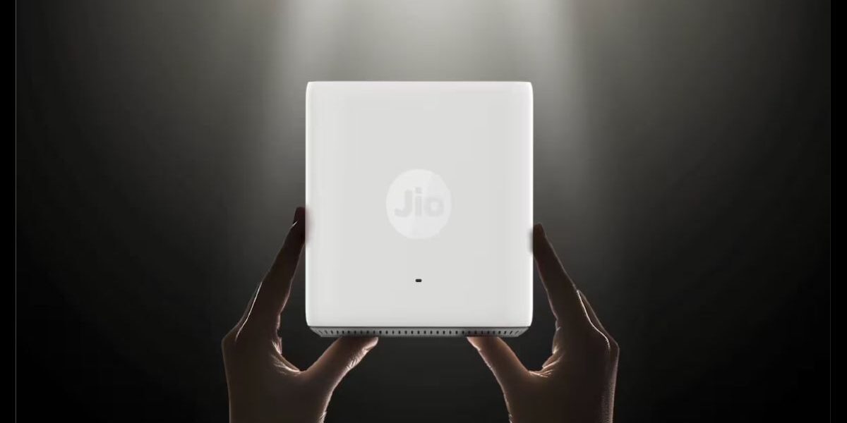 Reliance Jio launches AX6000 WiFi 6 router: With 6000Mbps speed and AI Mesh technology, price and features